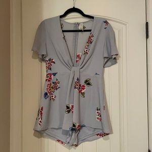 Short sleeve romper